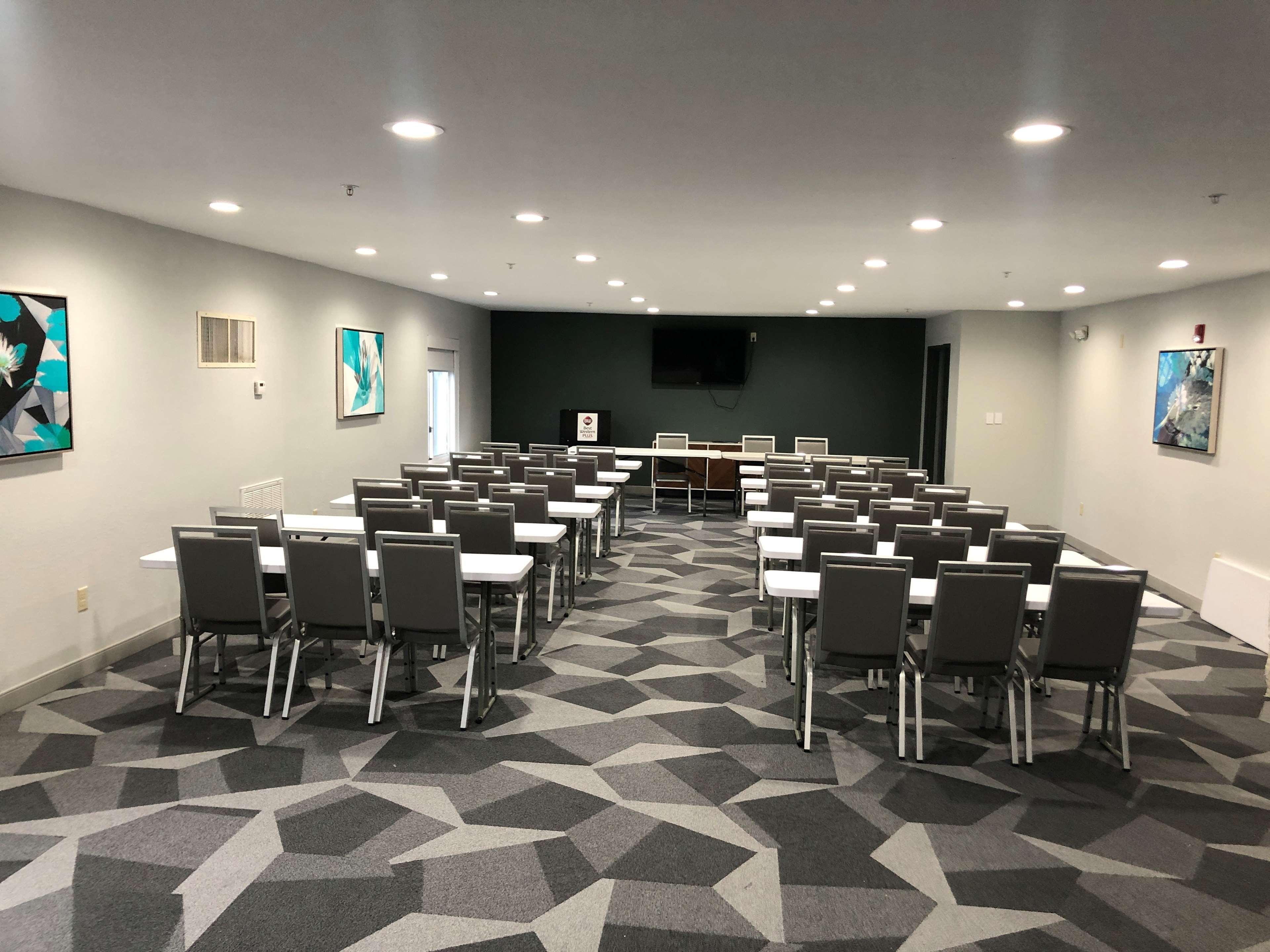 Best Western Plus Lafayette Vermilion River Inn & Suites Exterior photo