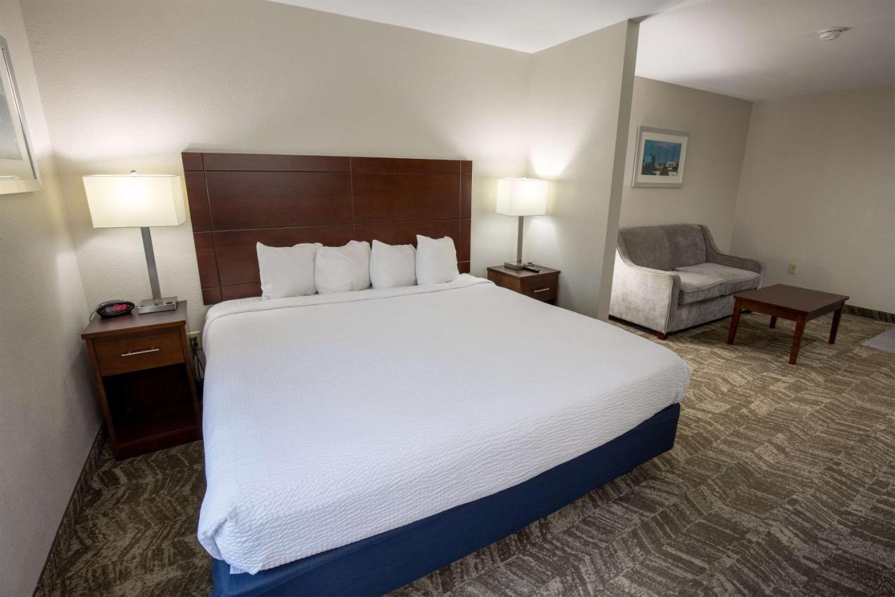 Best Western Plus Lafayette Vermilion River Inn & Suites Exterior photo