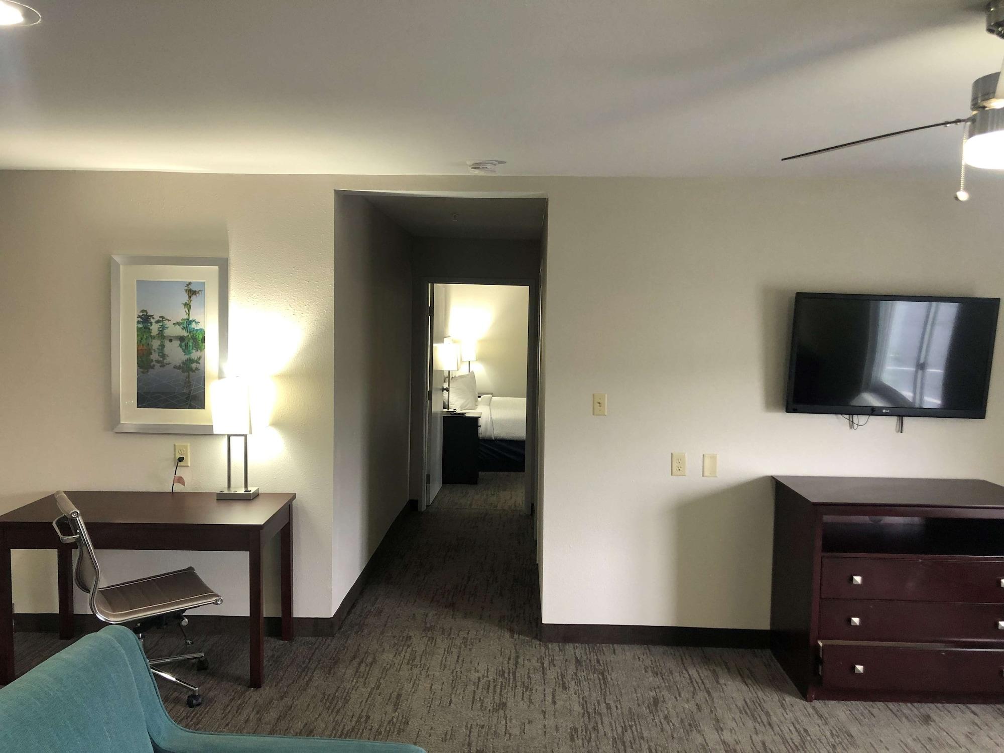 Best Western Plus Lafayette Vermilion River Inn & Suites Exterior photo