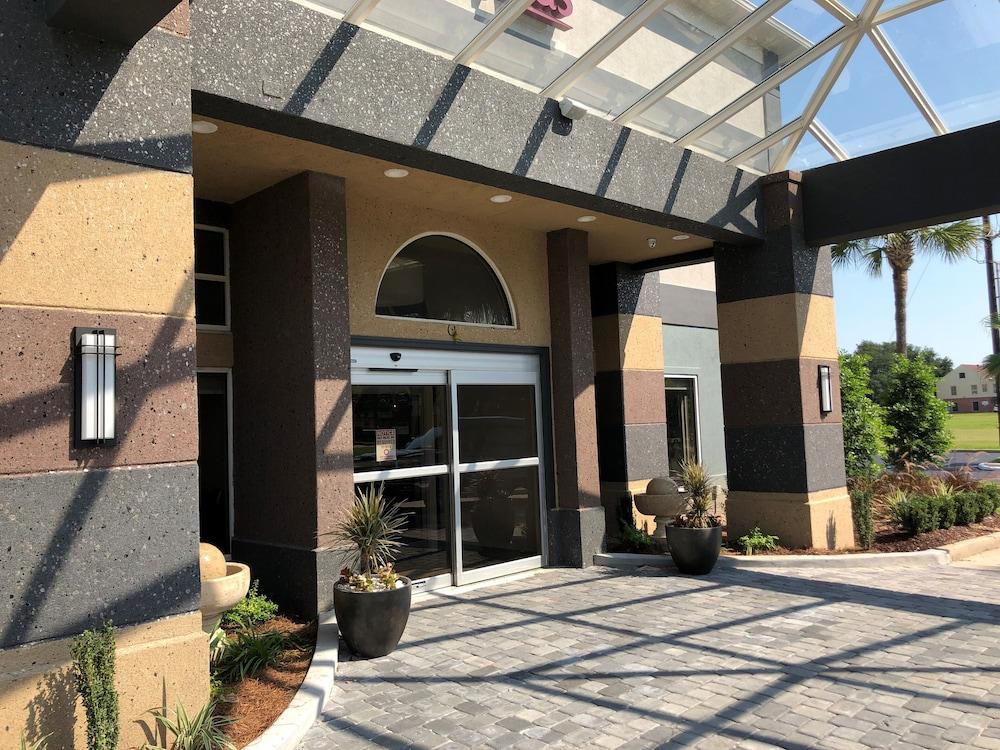 Best Western Plus Lafayette Vermilion River Inn & Suites Exterior photo